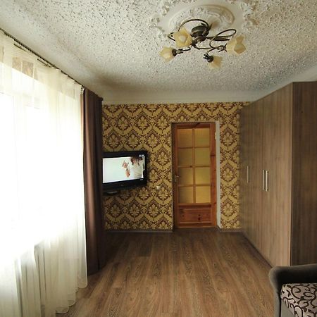 Сімейні Затишні Апартаменти В Самому Центрі Рівного Rivne Buitenkant foto