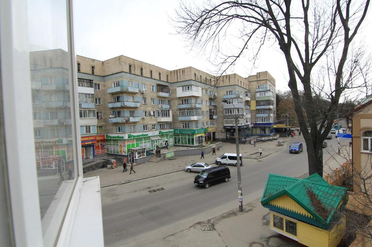 Сімейні Затишні Апартаменти В Самому Центрі Рівного Rivne Buitenkant foto